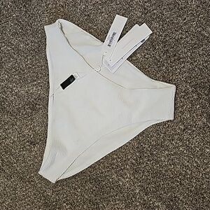 Skin Worldwide White Texture Swim Bottoms Size Small or Medium